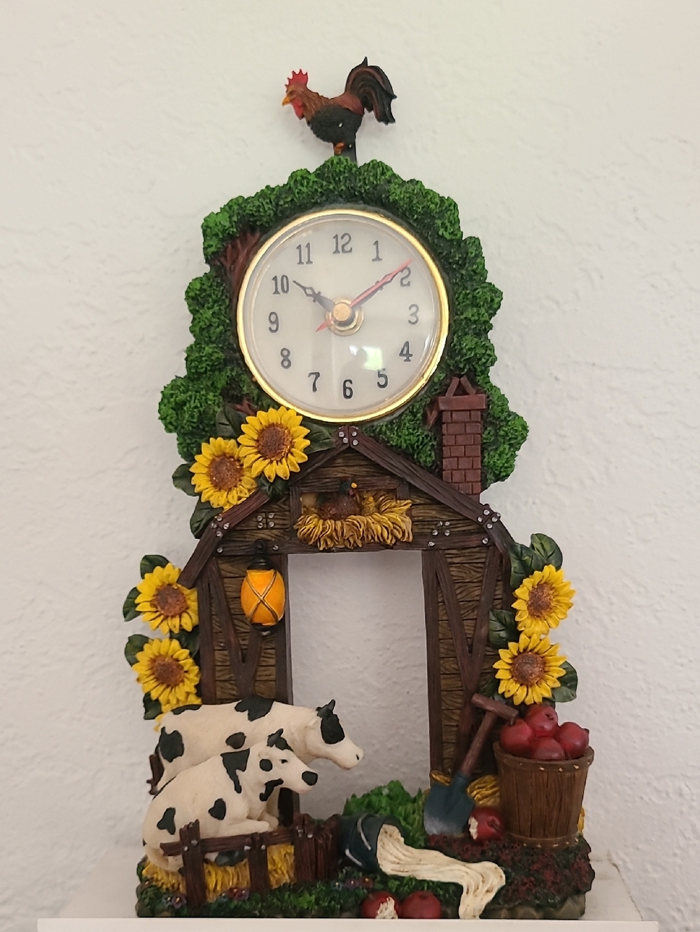 Rustic Farmhouse Rooster Clock